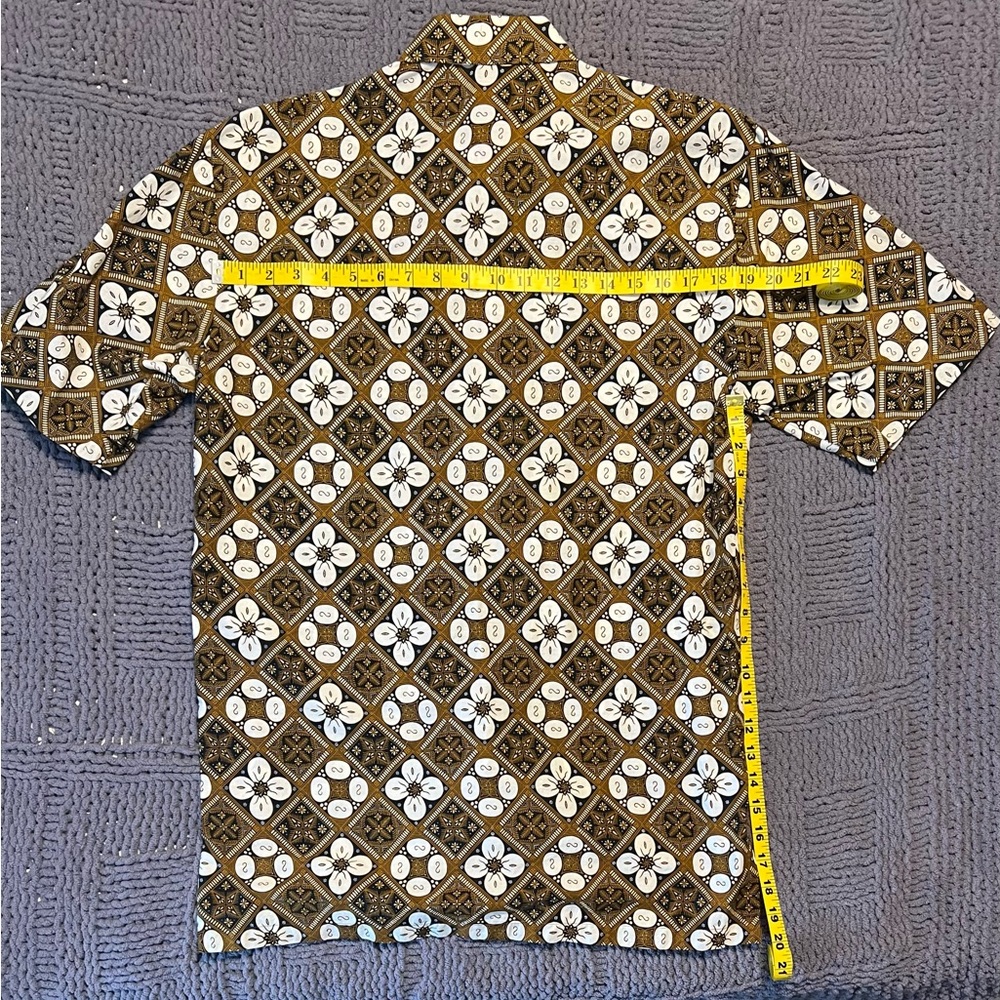 Men’s button up - Picture 9 of 9